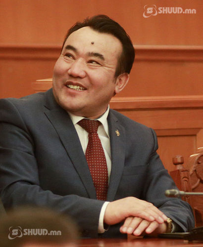 Д.Муратын бүрэн эрхийг түдгэлзүүлсэнгүй